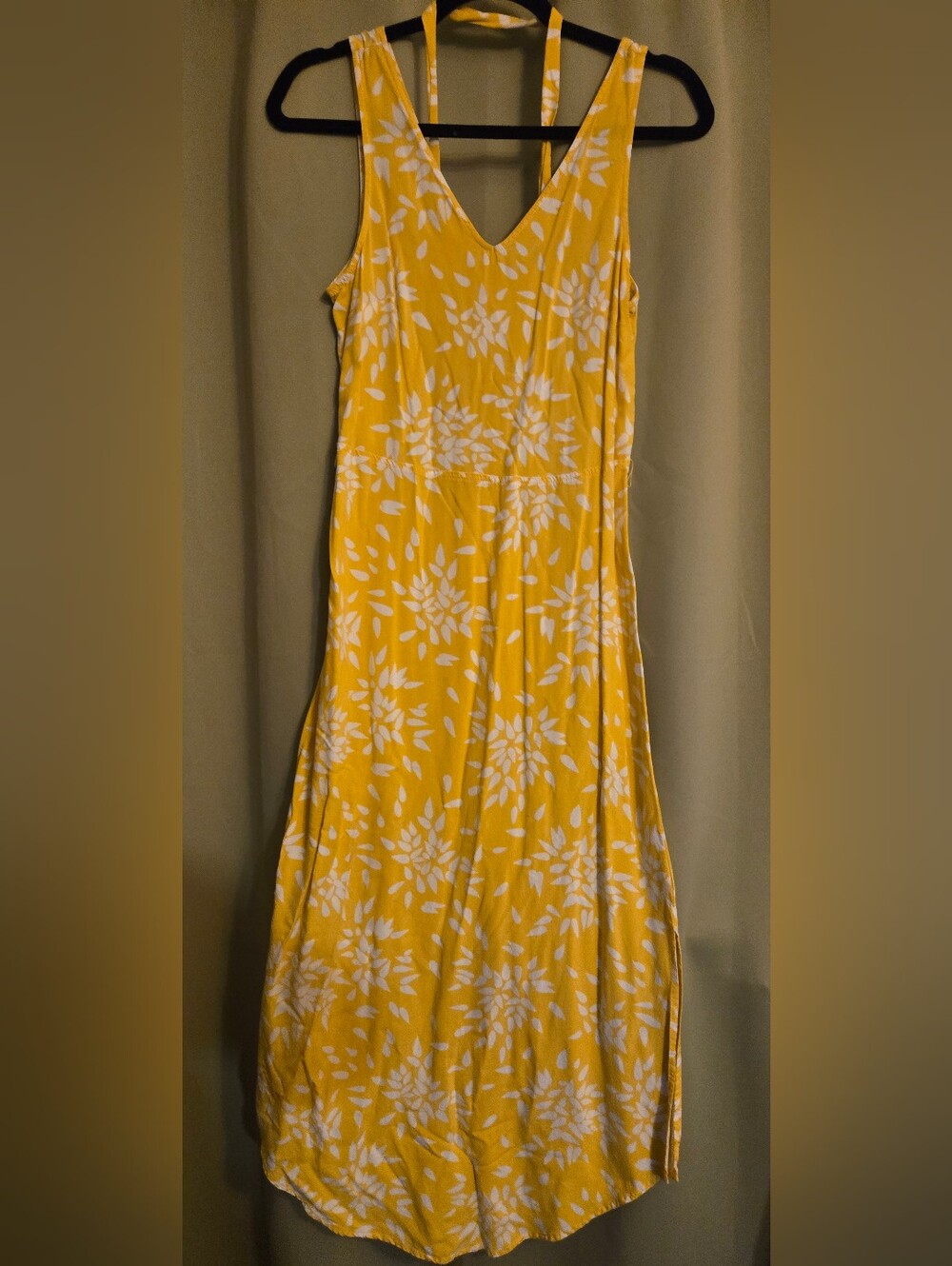 a new day Yellow and White Floral V-Neck Maxi Dress